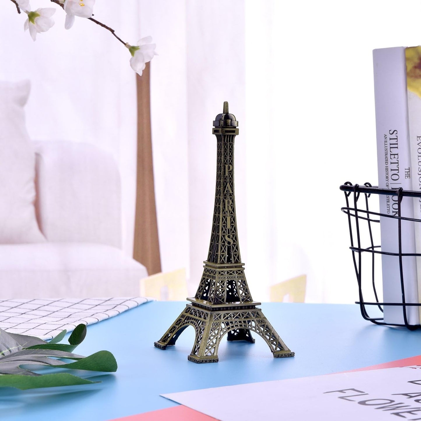 7-Inch Eiffel Tower Decorative Statue – Premium Bronze Alloy Paris Landmark Model for Home & Office